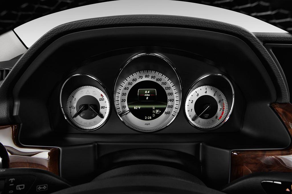 Mercedes GLK (Baujahr 2013) - 5 Türen Tacho und Fahrerinstrumente