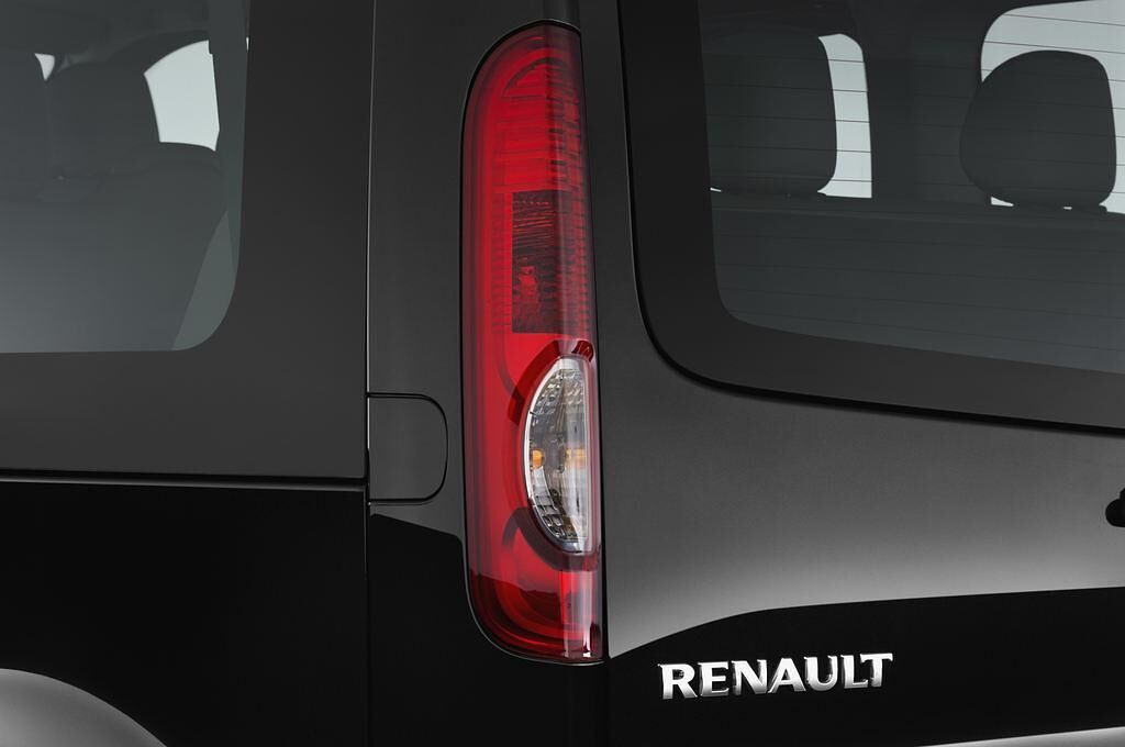 Renault Trafic (Baujahr 2012) Black Edition 5 Türen Rücklicht