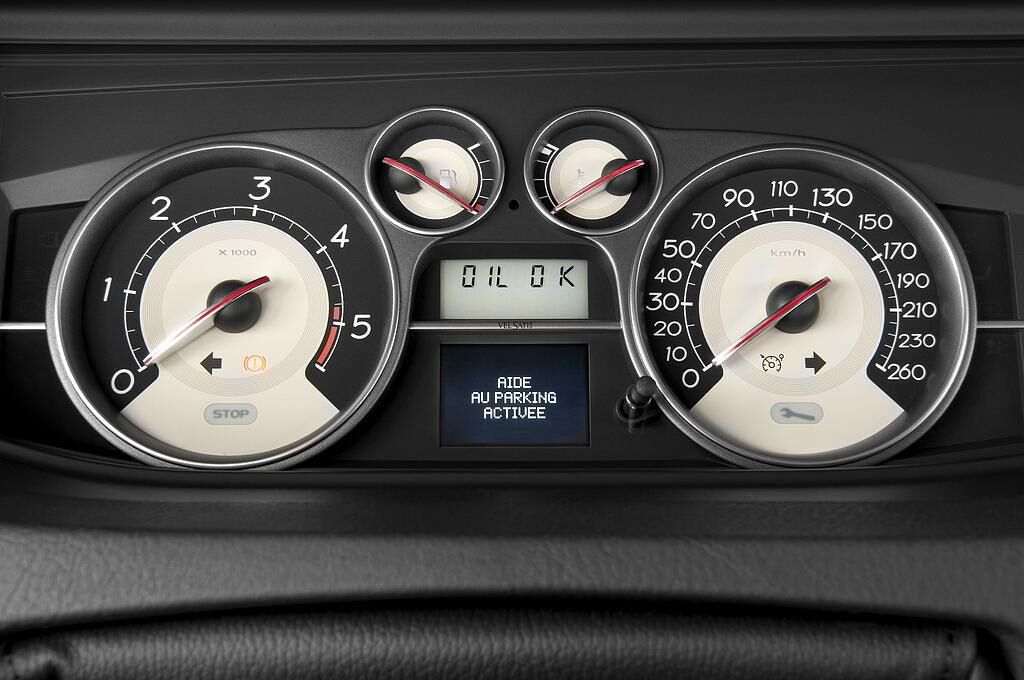 Renault VEL Satis (Baujahr 2009) Carminat 5 Türen Tacho und Fahrerinstrumente