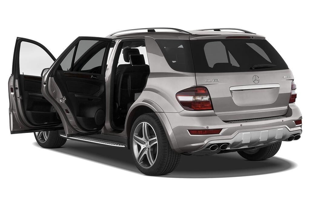 Mercedes M-Class (Baujahr 2011) AMG 5 Türen Tür geöffnet
