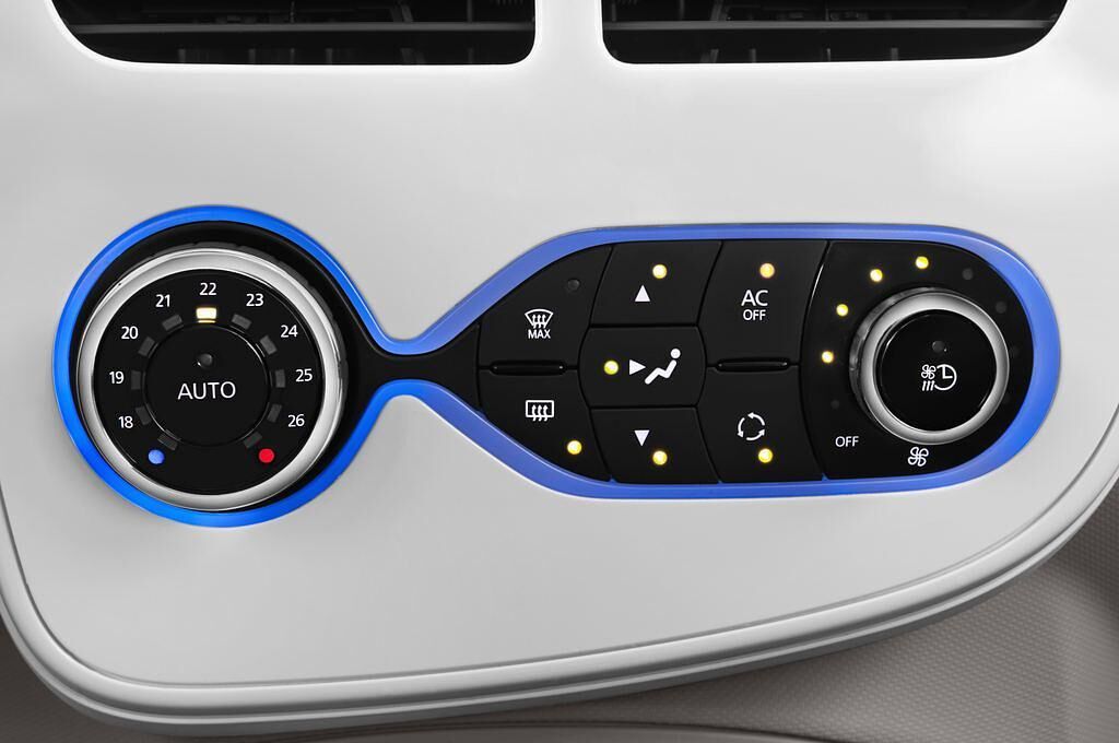 Renault Zoe (Baujahr 2013) Life 5 Türen Temperatur und Klimaanlage