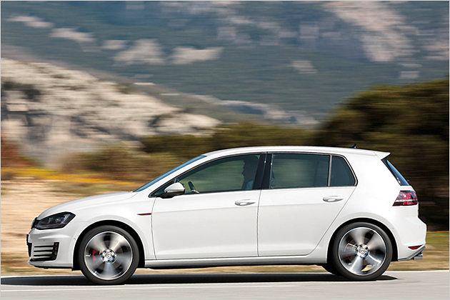 Der neue GTI geht bereits ein halbes Jahr nach dem Basismodell Golf VII an den Start