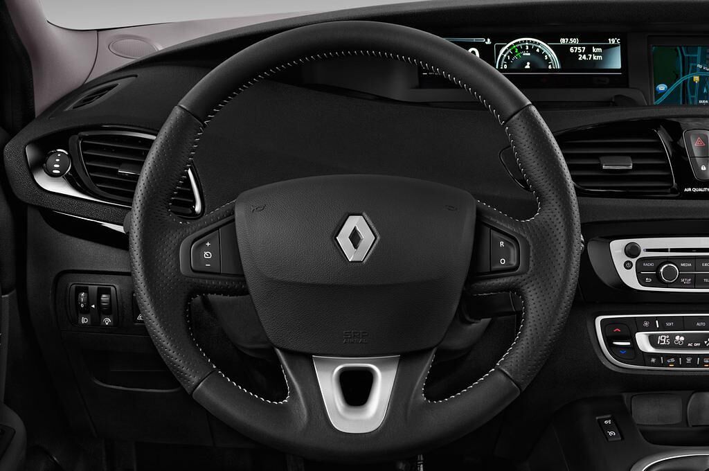 Renault Scenic (Baujahr 2013) Bose Edition 5 Türen Lenkrad