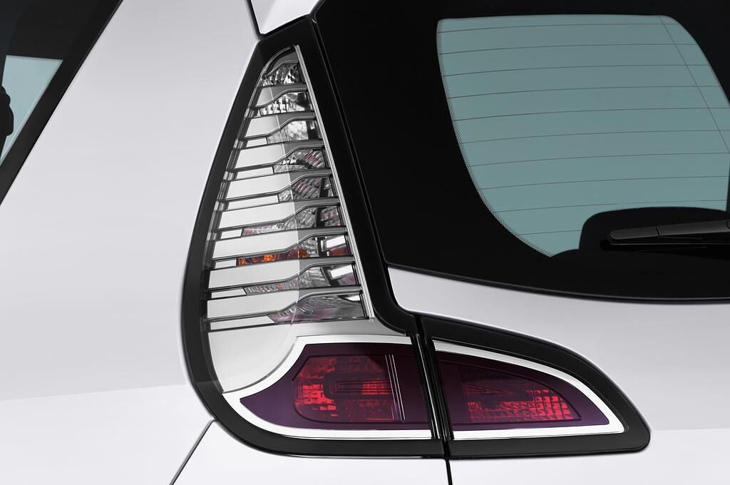Renault Scenic (Baujahr 2013) Bose Edition 5 Türen Rücklicht