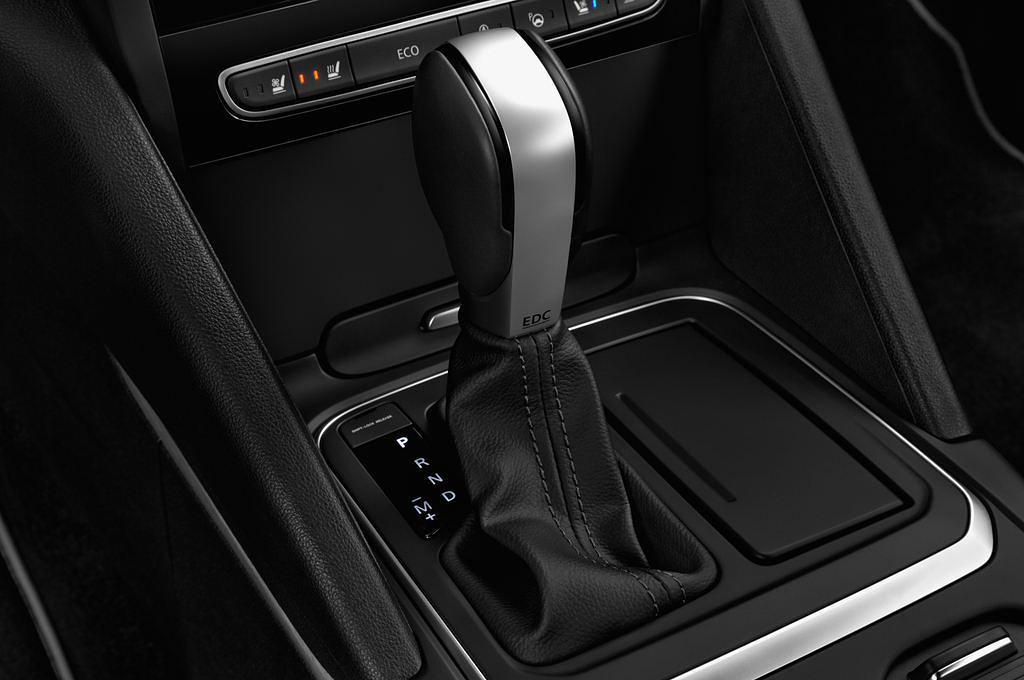 Renault Talisman Grandtour (Baujahr 2016) Initiale Paris 5 Türen Schalthebel