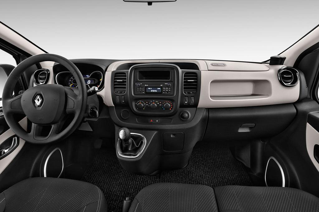 Renault Trafic (Baujahr 2014) L1H1 1.6Dci 115 2,7T Basis 4 Türen Cockpit und Innenraum