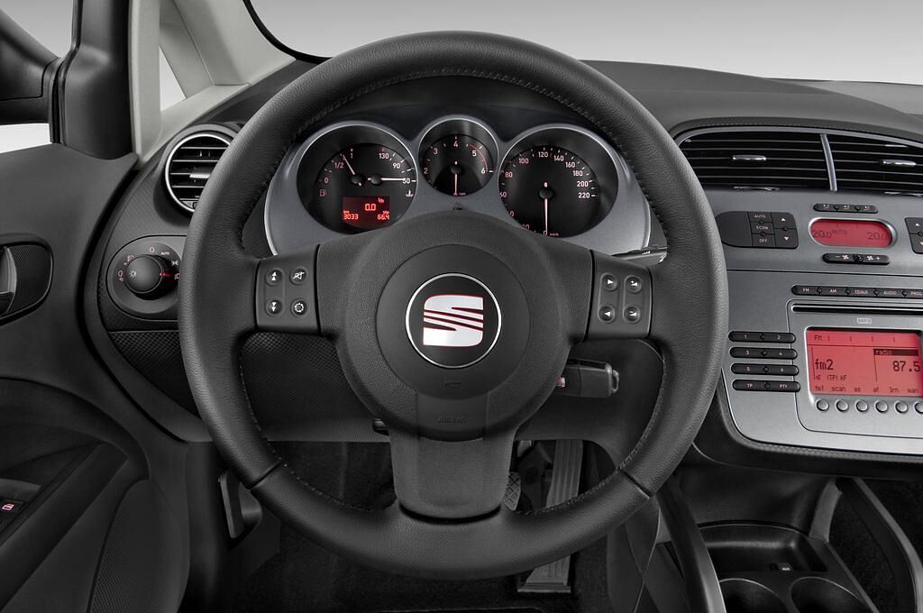 SEAT Altea XL (Baujahr 2011) Style 5 Türen Lenkrad