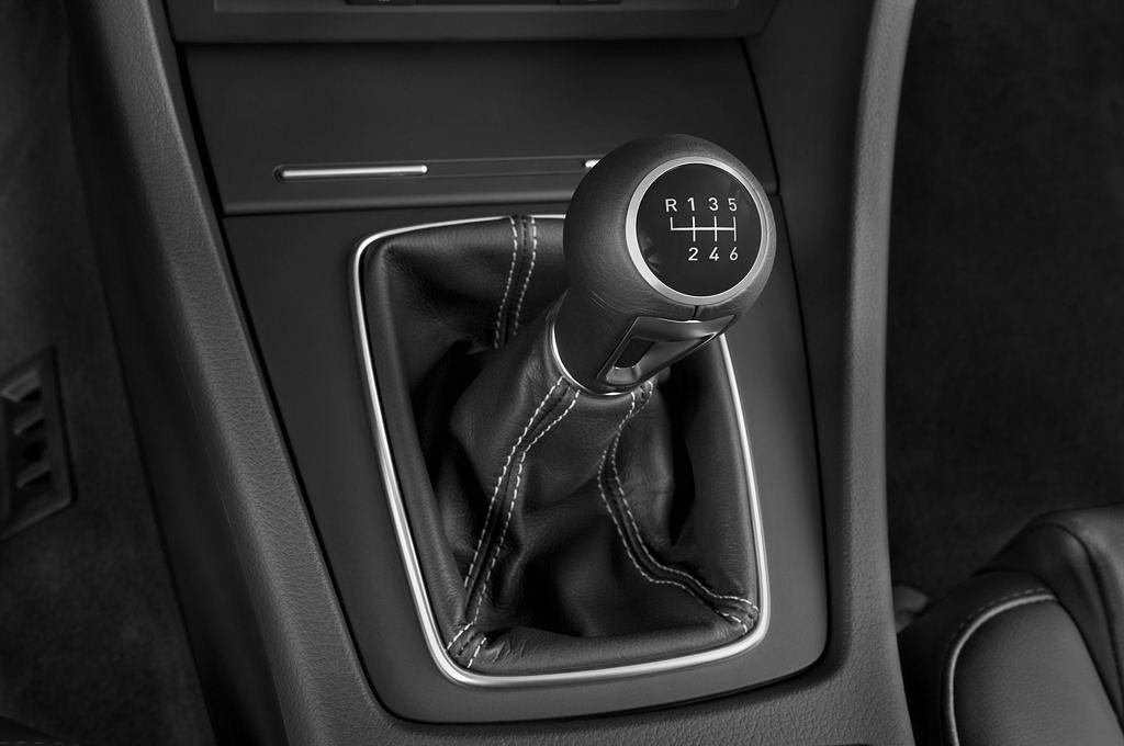 SEAT Exeo (Baujahr 2011) Reference 4 Türen Schalthebel