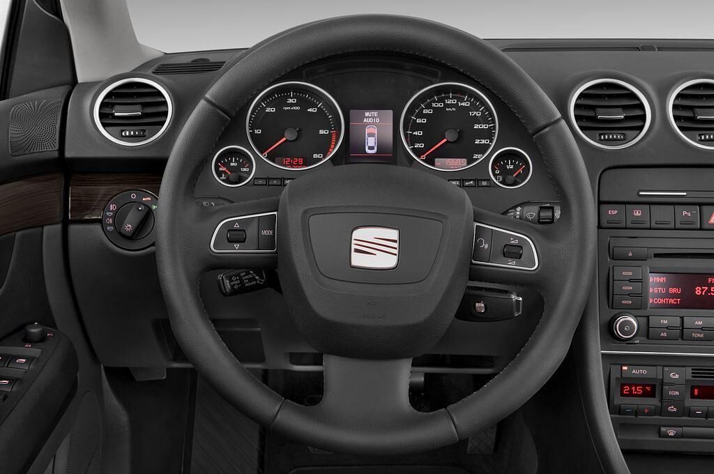 SEAT Exeo (Baujahr 2011) Reference 4 Türen Lenkrad