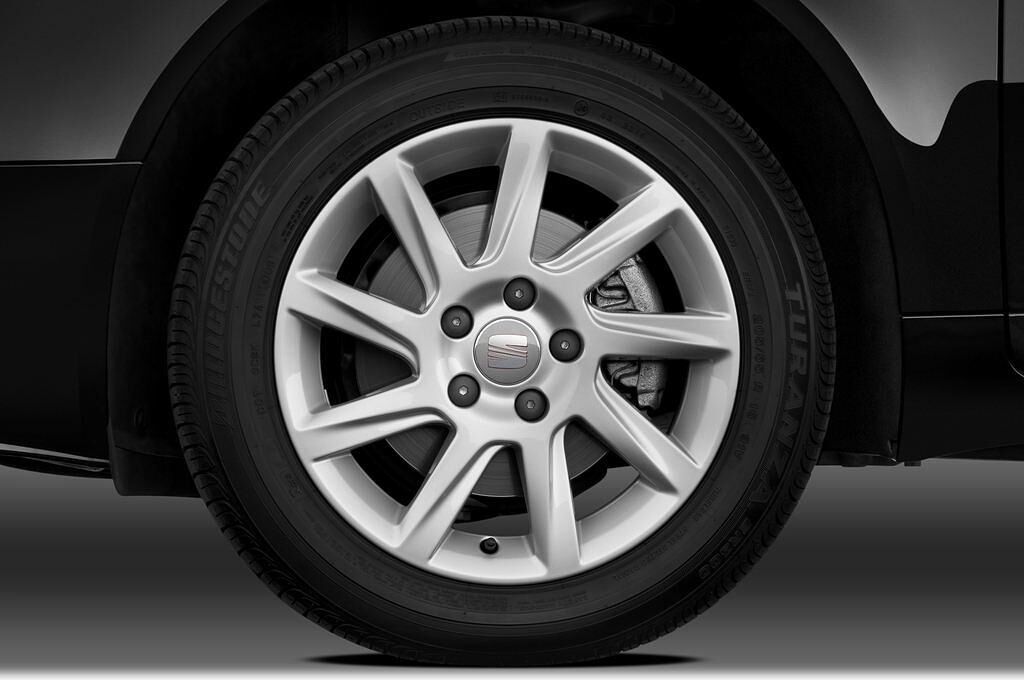 SEAT Exeo (Baujahr 2011) Reference 4 Türen Reifen und Felge