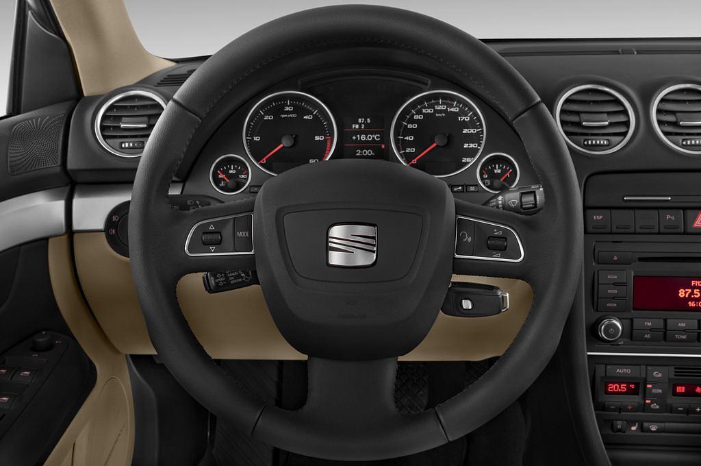 SEAT Exeo (Baujahr 2011) Style 5 Türen Lenkrad