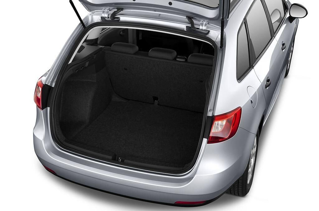 SEAT Ibiza ST (Baujahr 2011) Reference 5 Türen Kofferraum