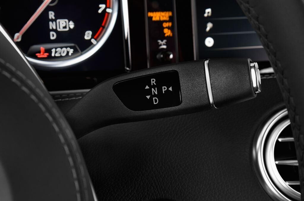 Mercedes S-Class (Baujahr 2015) S 500 4Matic Coup 2 Türen Schalthebel