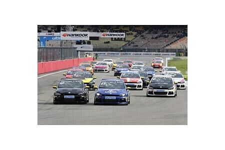 NicolaLarini gewinnt ersten Lauf zum Scirocco R-Cup