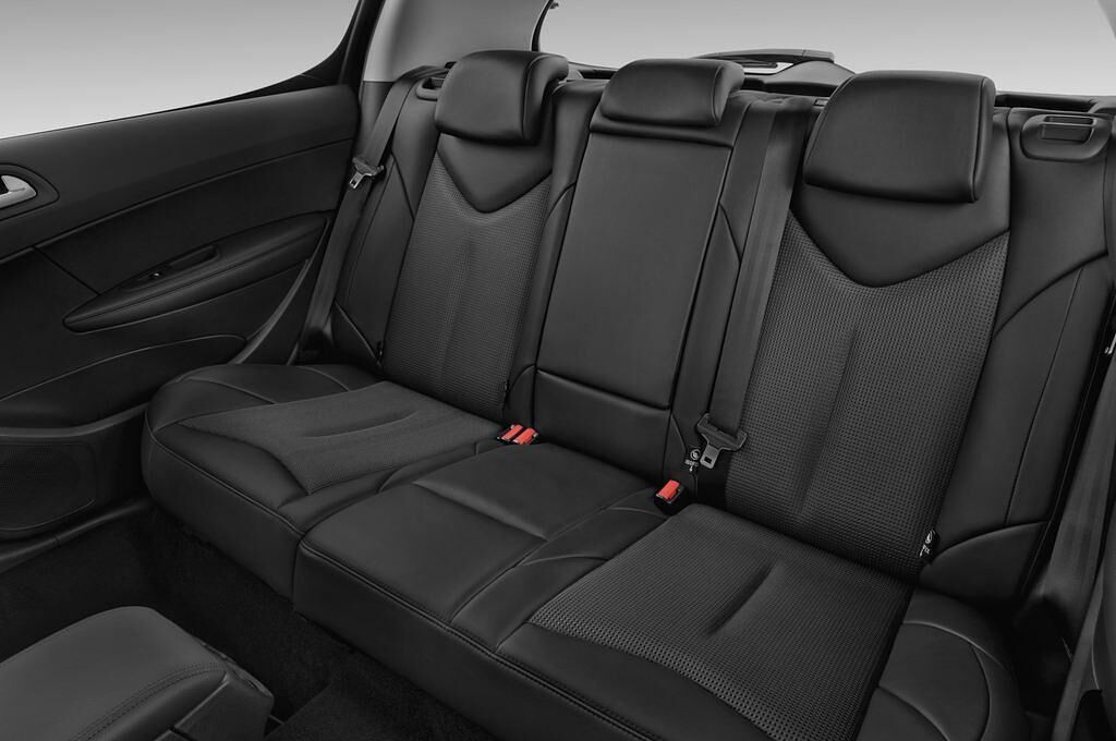 Peugeot 308 (Baujahr 2011) Allure 5 Türen Rücksitze
