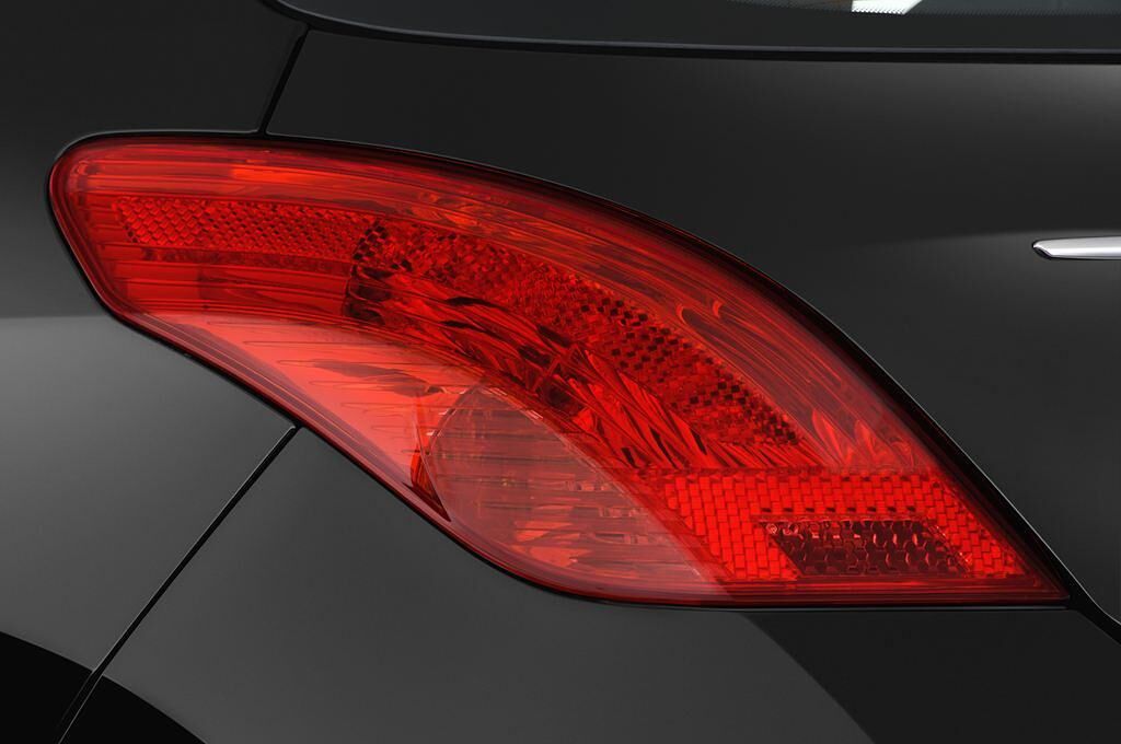 Peugeot 308 (Baujahr 2011) Allure 5 Türen Rücklicht
