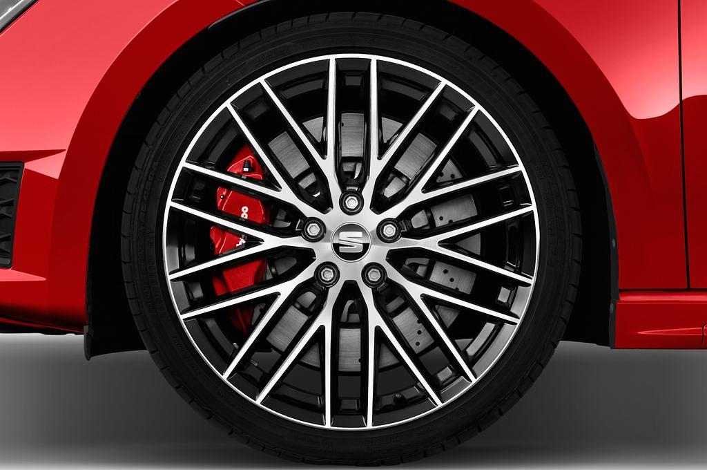 SEAT Leon (Baujahr 2016) CUPRA 290 5 Türen Reifen und Felge