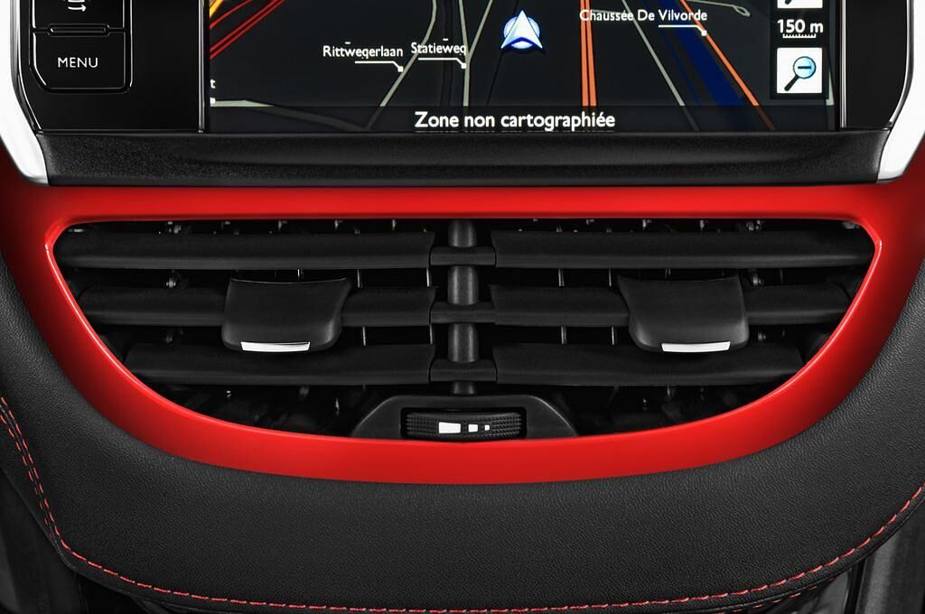 Peugeot 208 (Baujahr 2014) GTI 3 Türen Lüftung