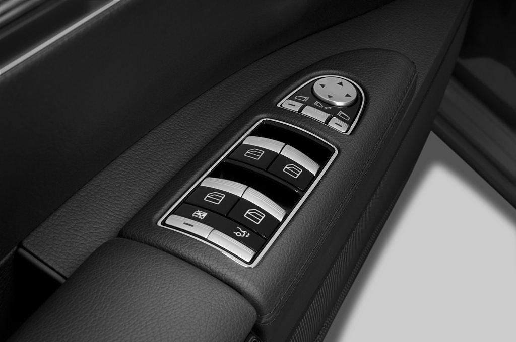 Mercedes S-Class (Baujahr 2011) Hybrid 4 Türen Bedienungselemente Tür