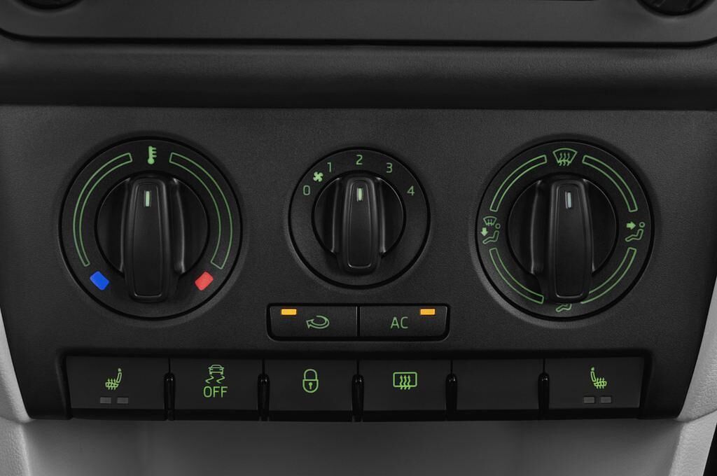 Skoda Rapid (Baujahr 2013) Elegance 5 Türen Temperatur und Klimaanlage