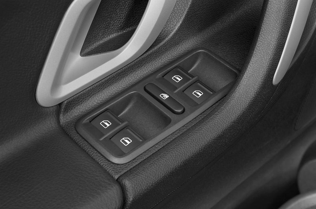 Skoda Roomster (Baujahr 2009) Comfort 5 Türen Bedienungselemente Tür