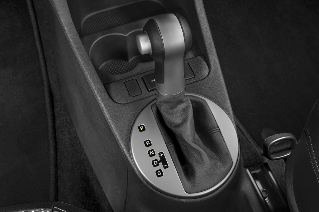 Skoda Roomster (Baujahr 2009) Comfort 5 Türen Schalthebel