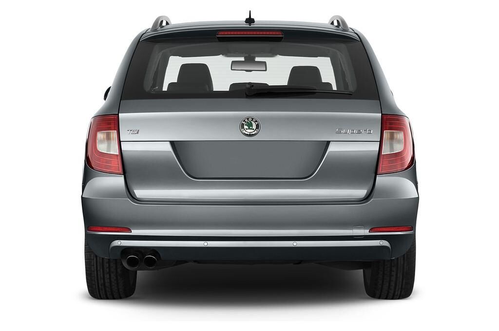 Skoda Superb (Baujahr 2010) Elegance 5 Türen Heckansicht