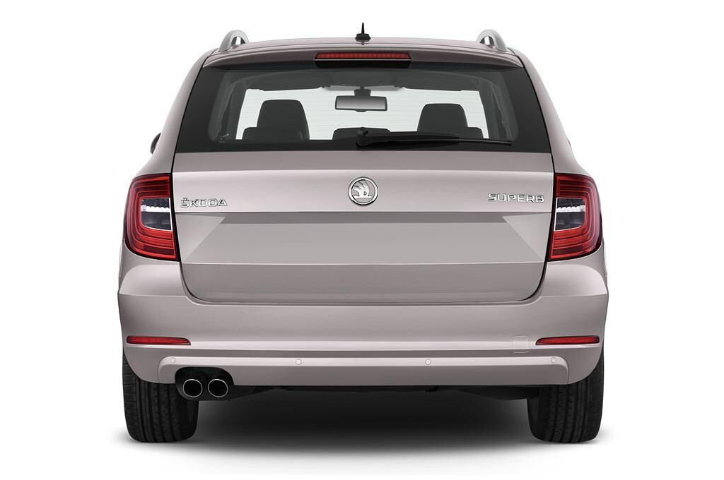 Skoda Superb (Baujahr 2014) Ambition 5 Türen Heckansicht