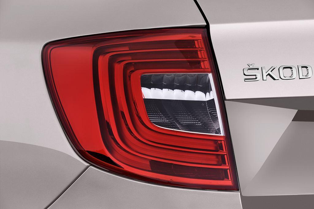 Skoda Superb (Baujahr 2014) Ambition 5 Türen Rücklicht
