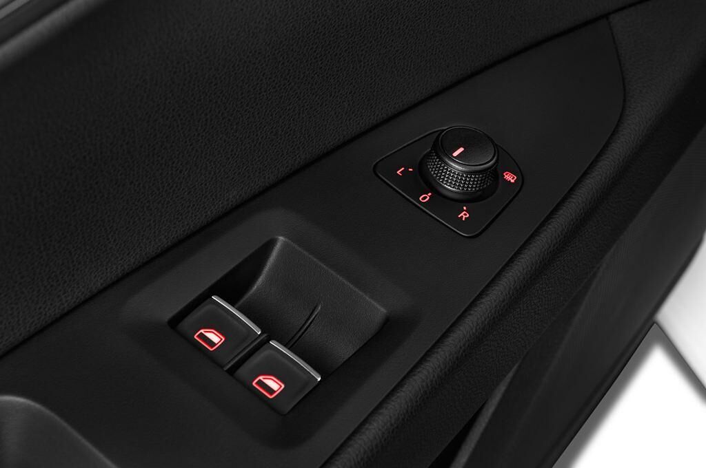 SEAT Leon SC (Baujahr 2014) FR 3 Türen Bedienungselemente Tür