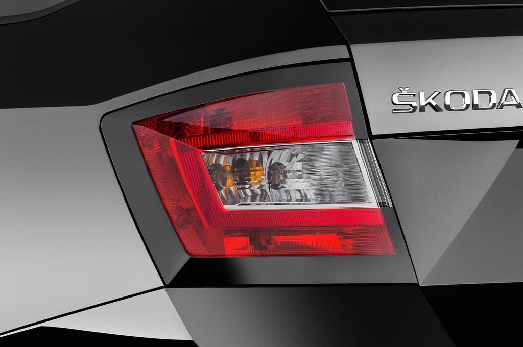Skoda Fabia (Baujahr 2015) Ambition 5 Türen Rücklicht