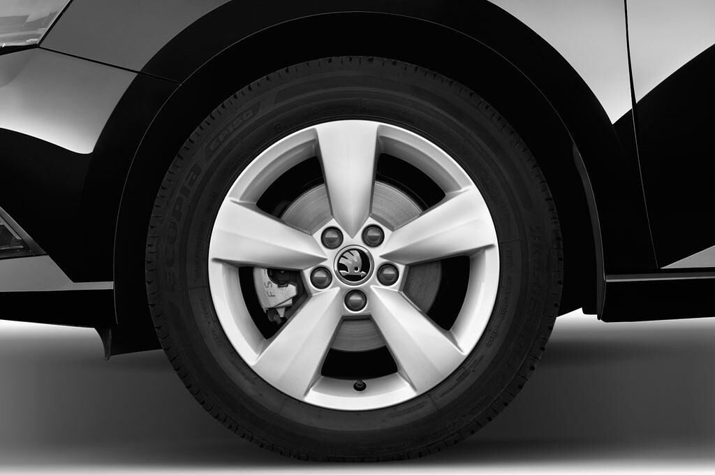 Skoda Fabia (Baujahr 2015) Ambition 5 Türen Reifen und Felge