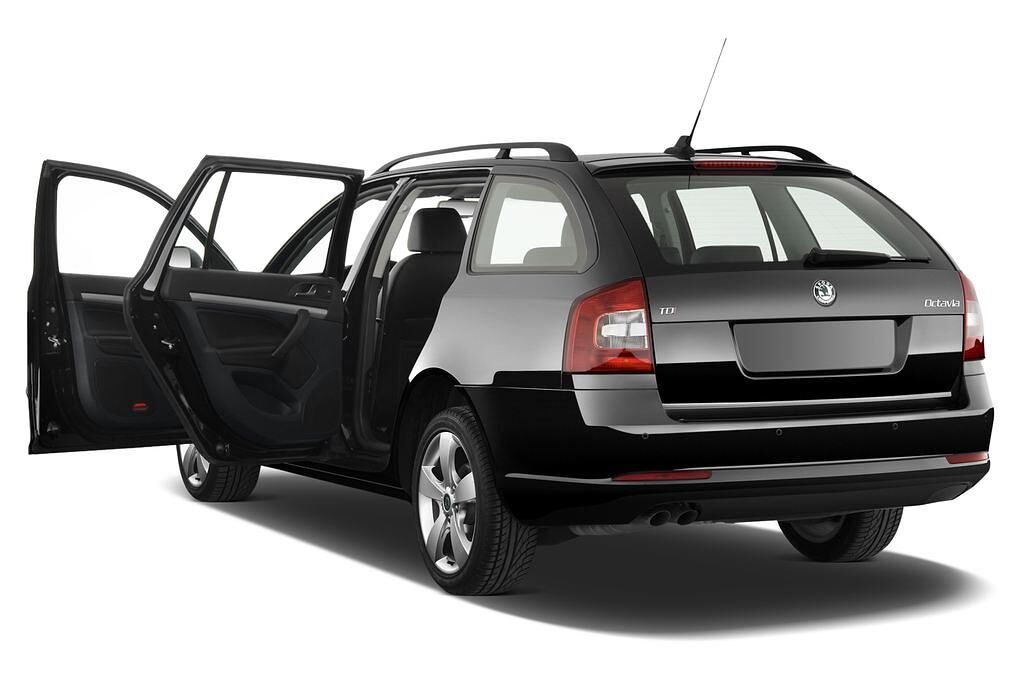Skoda Octavia (Baujahr 2011) Elegance 5 Türen Tür geöffnet