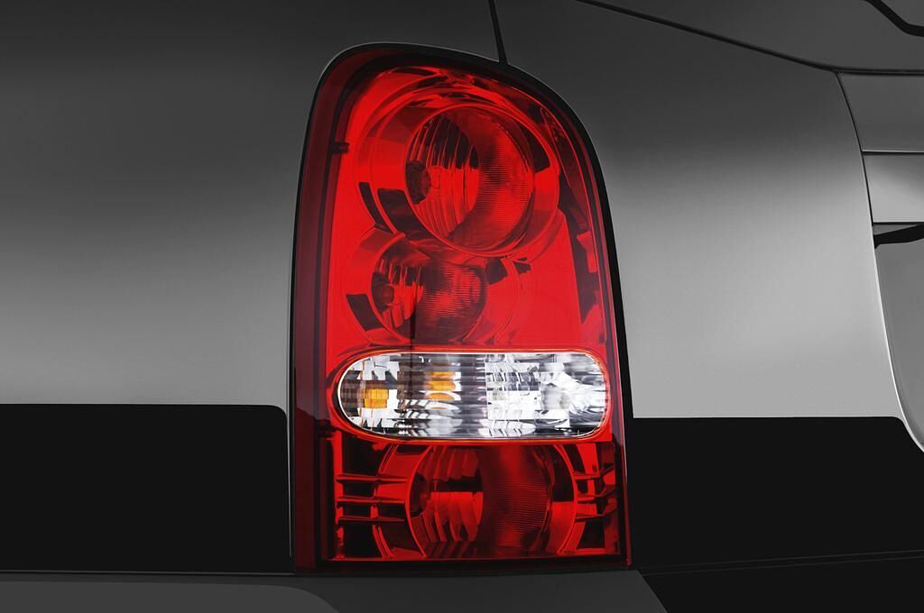Ssangyong Rexton (Baujahr 2011) - 5 Türen Rücklicht