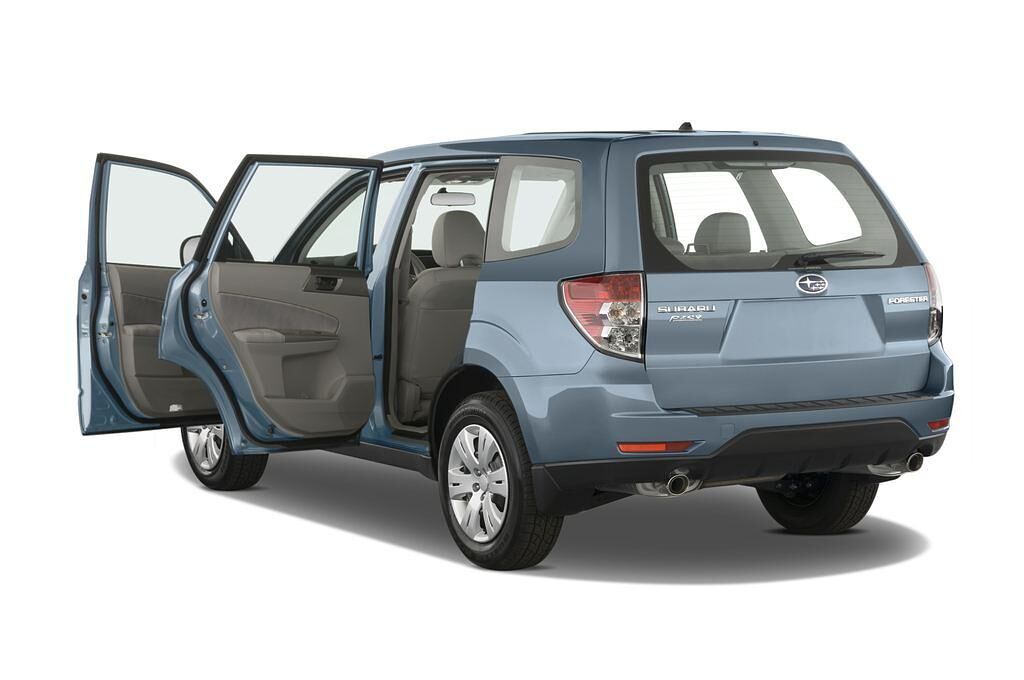 Subaru Forester (Baujahr 2010) - 5 Türen Tür geöffnet