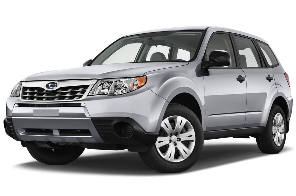 Subaru Forester (Baujahr 2011) Trend 5 Türen seitlich vorne mit Felge