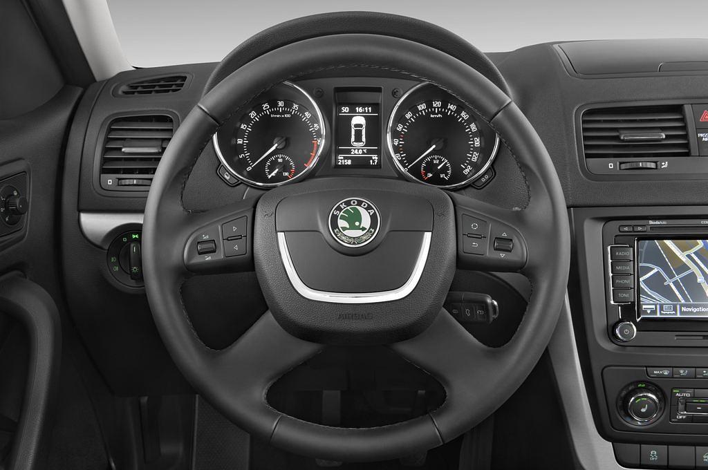 Skoda Yeti (Baujahr 2010) Yeti 5 Türen Lenkrad