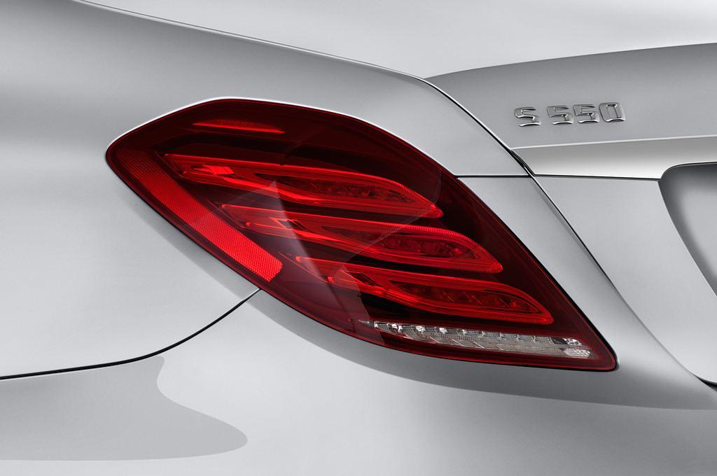 Mercedes S-Class (Baujahr 2014) - 4 Türen Rücklicht