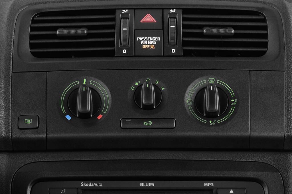 Skoda Fabia (Baujahr 2012) Classic 5 Türen Temperatur und Klimaanlage