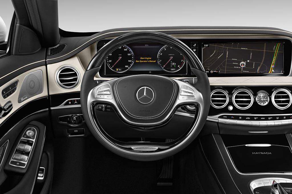 Mercedes S-Class (Baujahr 2015) Maybach 4 Türen Lenkrad