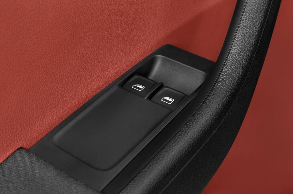 Skoda Fabia (Baujahr 2015) Ambition 5 Türen Bedienungselemente Tür