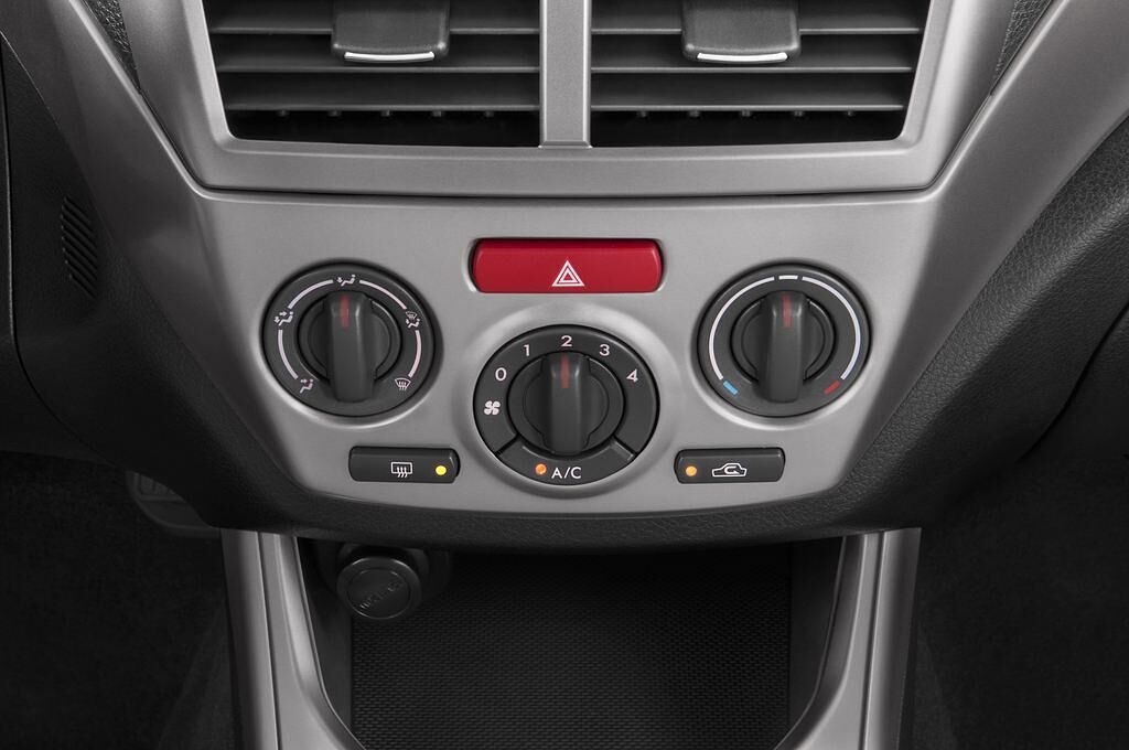 Subaru Impreza (Baujahr 2011) R 5 Türen Temperatur und Klimaanlage