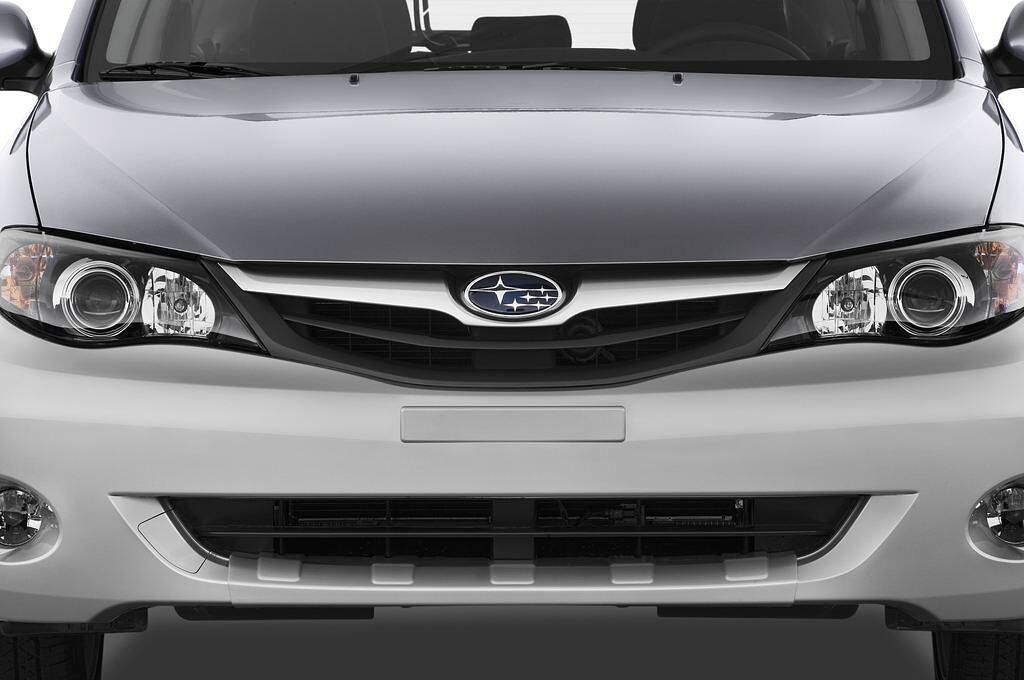 Subaru Impreza (Baujahr 2011) R 5 Türen Kühlergrill und Scheinwerfer