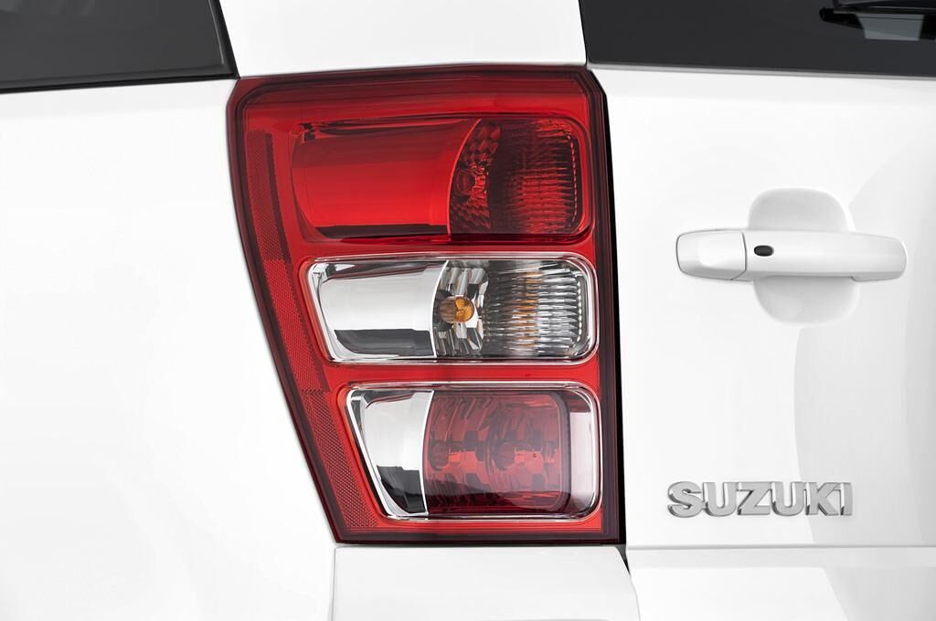 Suzuki Grand Vitara (Baujahr 2010) Comfort 5 Türen Rücklicht