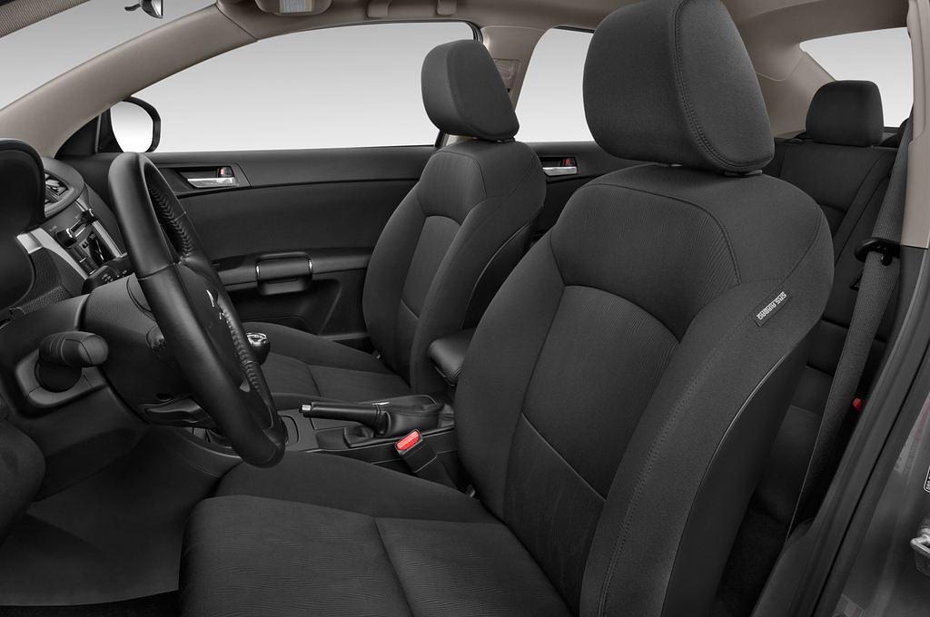 Suzuki Kizashi (Baujahr 2010) Sport 4 Türen Vordersitze