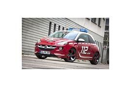 Opel Adam will Feuerwehrmann werden