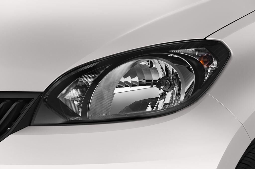 Skoda Citigo (Baujahr 2014) Active 5 Türen Scheinwerfer