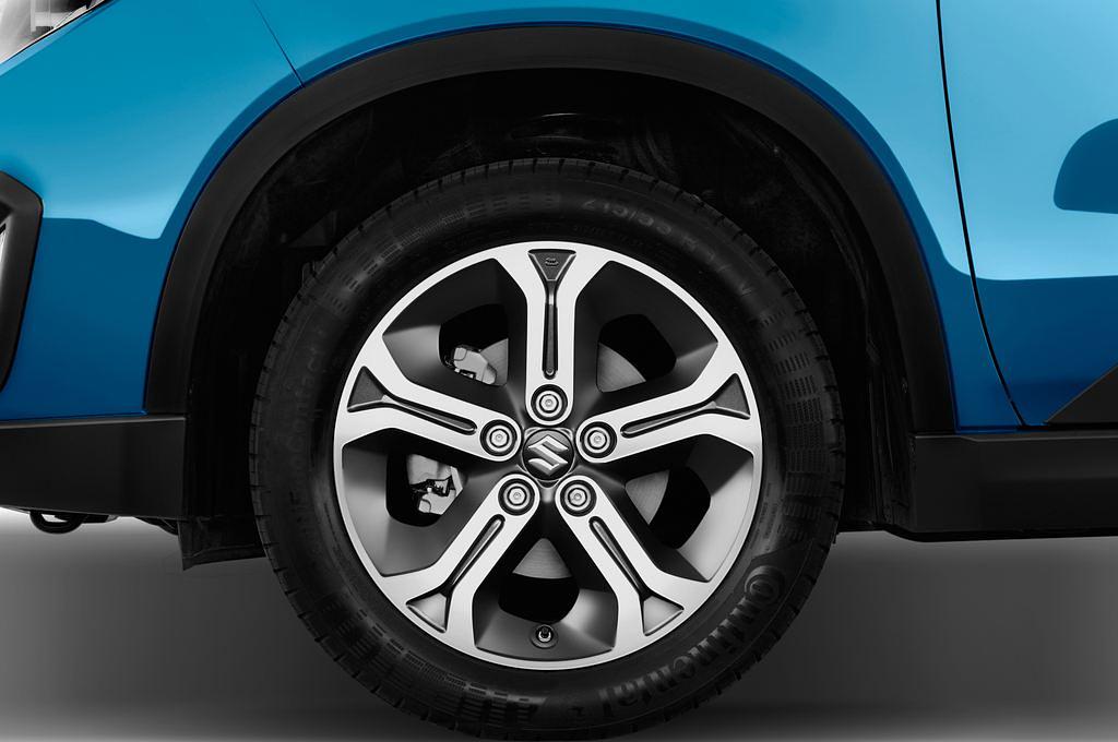Suzuki Vitara (Baujahr 2015) Comfort + 5 Türen Reifen und Felge