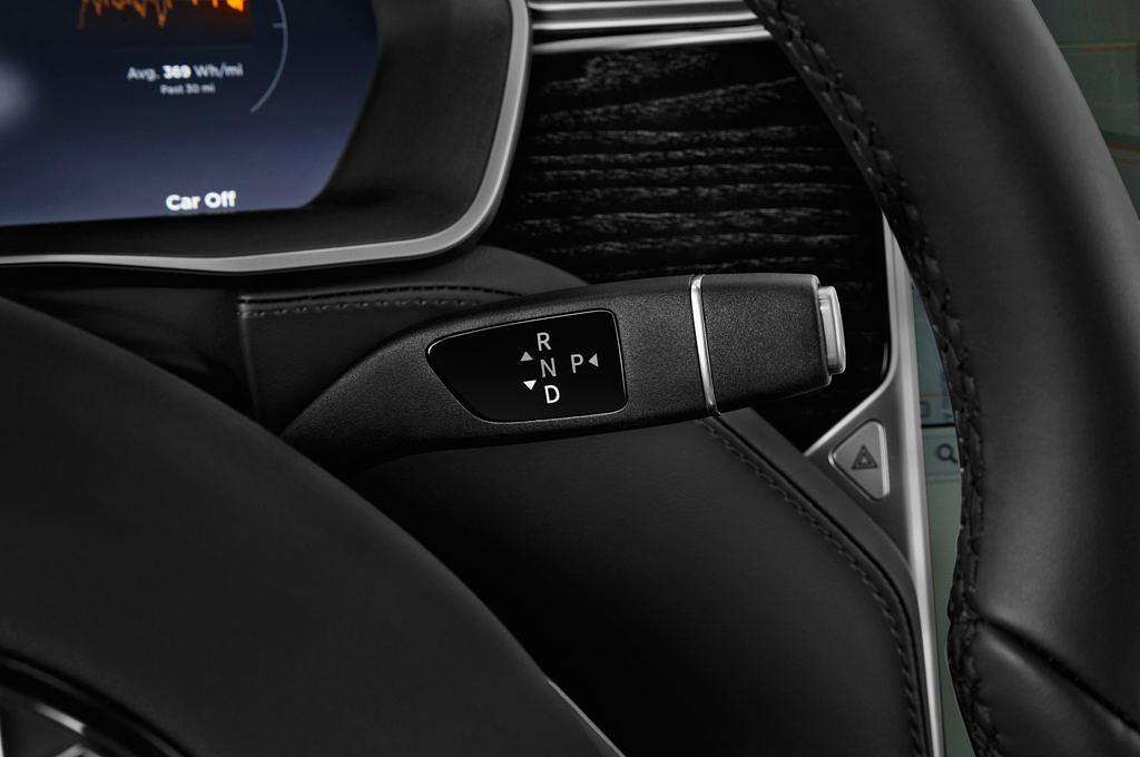Tesla Model X (Baujahr 2017) 75D 5 Türen Schalthebel