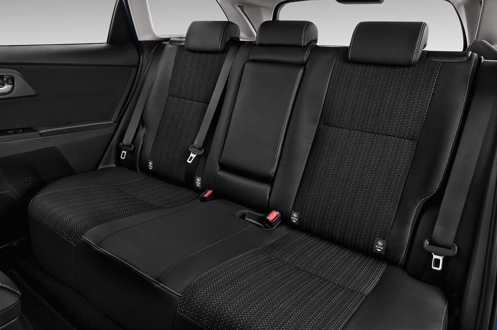 Toyota Auris Touring Sports (Baujahr 2013) Executive 5 Türen Rücksitze